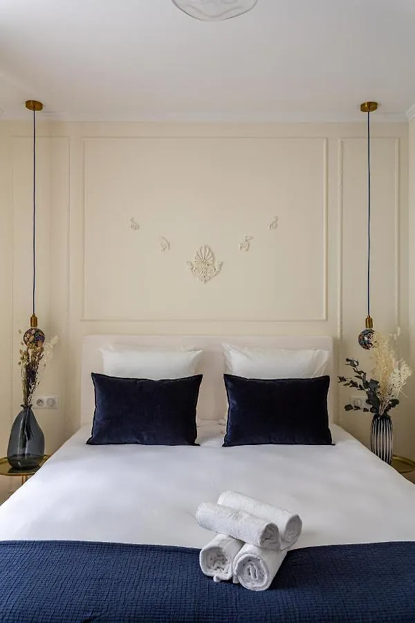 The San Giorgio Suite Downtown Montmartre Párizs 0*,  Franciaország