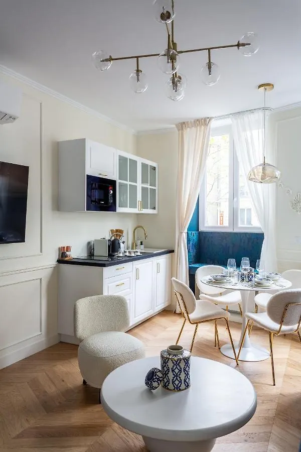 Apartment The San Giorgio Suite Downtown Montmartre Paris